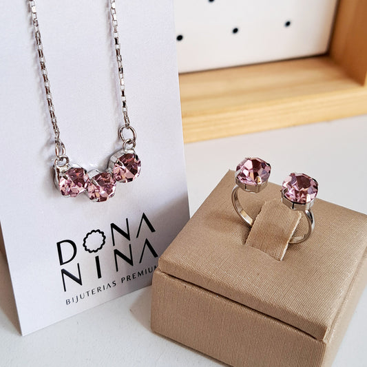 Conjunto prateado strass rosa