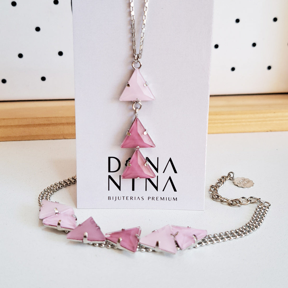 Conjunto prateado triângulos tons de rosa