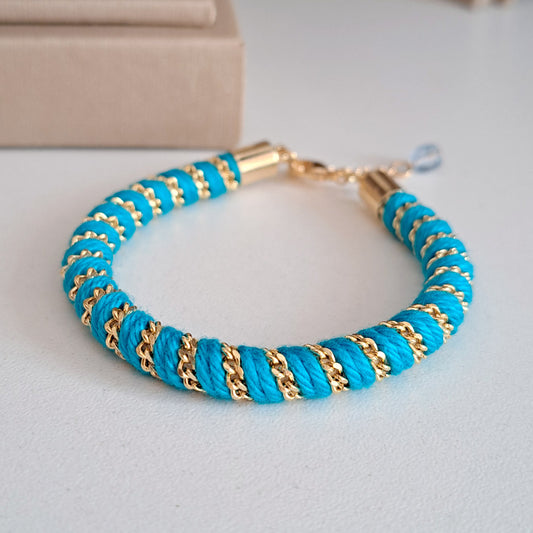 Pulseira Dourada Linha Azul e Corrente